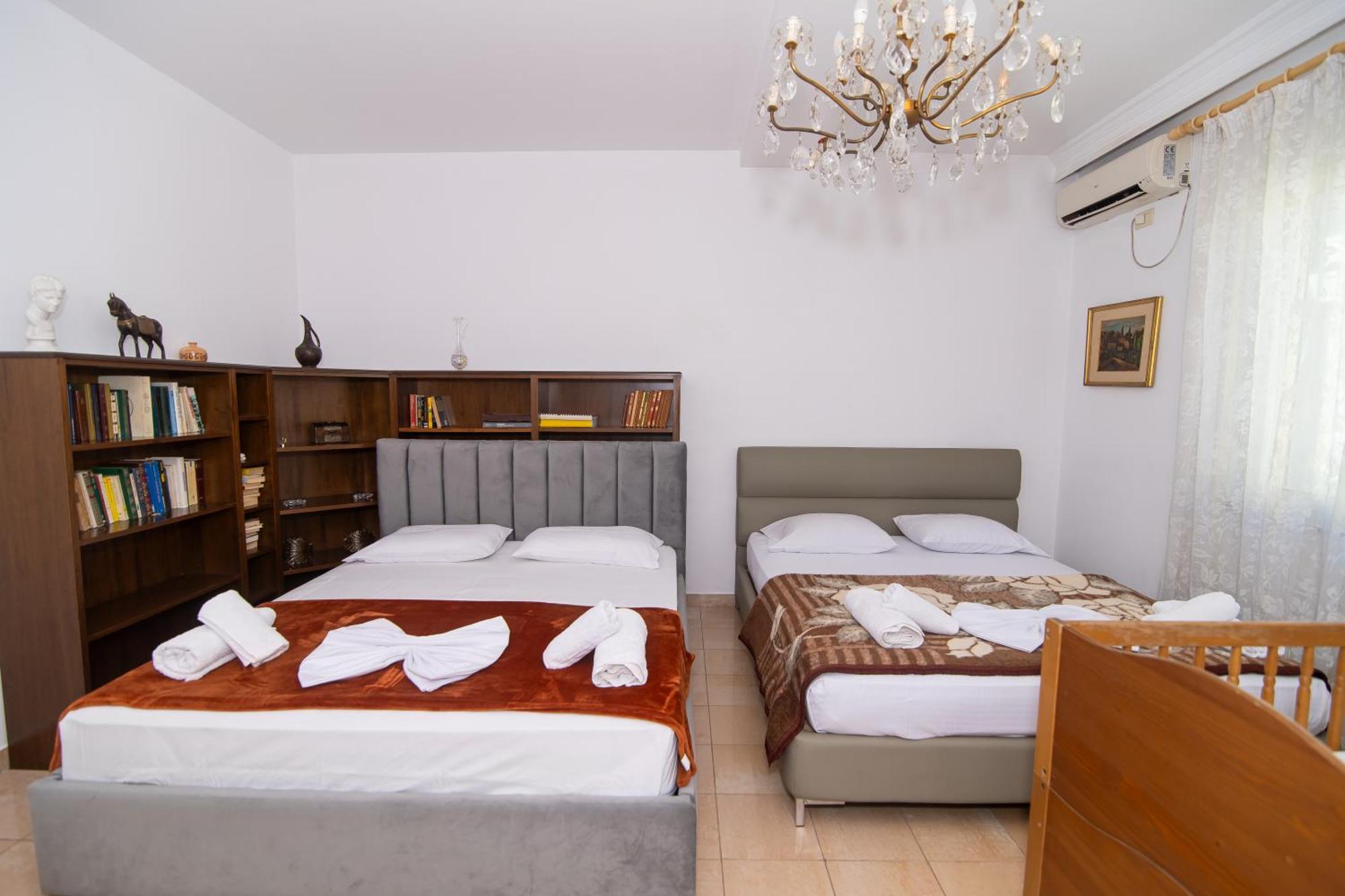 Vintage Blloku Apartment ติรานา ภายนอก รูปภาพ